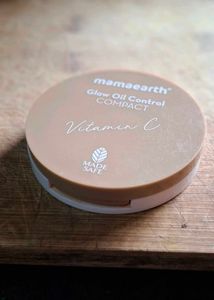 Mamaearth Vitamin C Compact