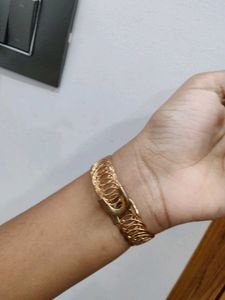 Floral Bracelet.🥰