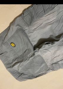 Trendy Grey Cargo 🔥