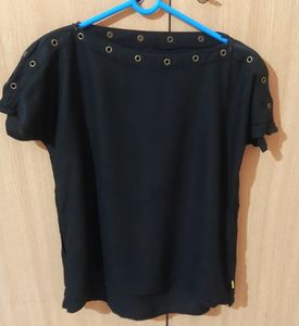 Black Tshirt