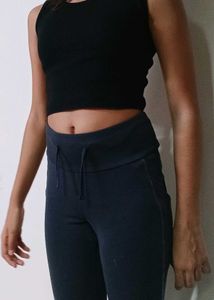 Black CROP TOP