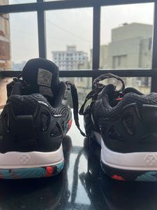 Hundred X Sports Shoes Badminton