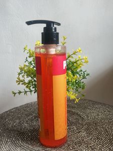 PHY Body Wash - Invigorating Scent!