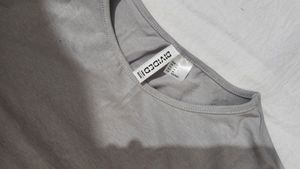 H&amp;m Grey Crop Top