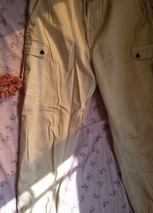 Versatile Beige Cargo Pants! ❤️