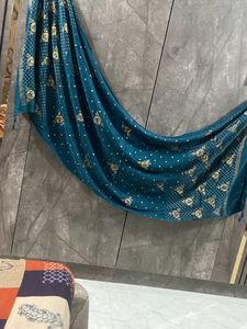 Beautiful Stole For A Girl 🧒