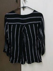 PRICE DROP ⬇️⬇️ TOKYO TALKIES Top