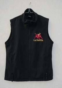 La Tapita Black Vest