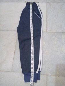 Sweatshirt With PANTS for  4-5 YEARS