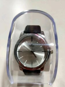 Titan Men Leather Black Dial Analog Watch