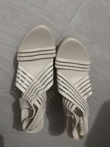 JF Cream Elastic Strap Heels - Size 7