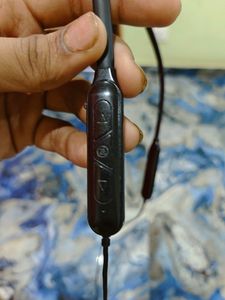 Noise Bravo Original Neckband With Box And Charger