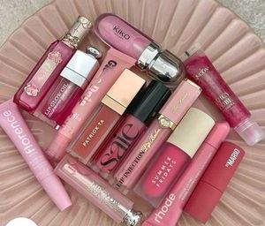Any 5 Lippes At Just 450....(Random Will Come )