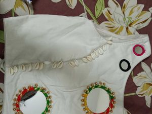 new mirror blouse good condition