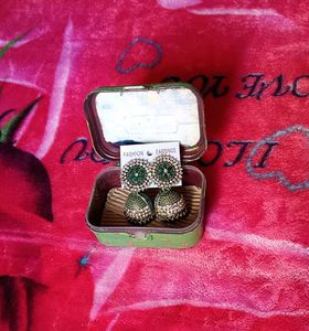 Traditional Green Earings 🆕