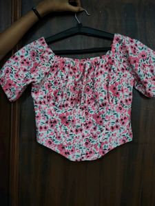 Floral Puff Sleeve Crop Top