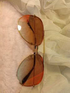 Retro Shades,Sunglass For The Fashionable Thrifter