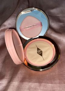 CHARLOTTE TILBURY CUSHION FOUNDATION