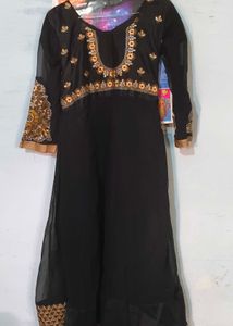 Elegant Black &amp; Gold ethnic gown