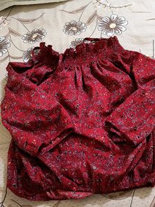 Women Offshoulder Pattern Red Printed Top