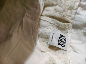 BOGO🎁Buy One Get 1🎁 Free Size S/M White Lace Top