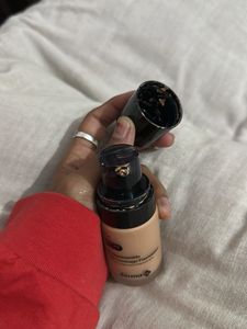 Derma Co Foundation SPF 40