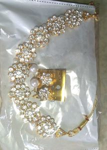 Pearl & Crystal Necklace Set