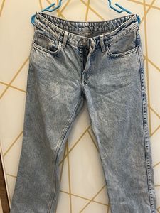 Light Wash Jeans