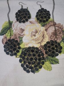 Black Jewellery Set