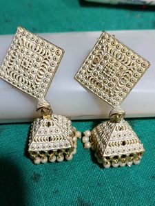 Earring