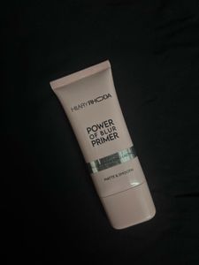 Hilary Rhoda Blur Primer