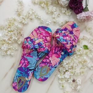 Multicolored Textured Flats