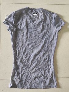 Under Armour 🩶 Grey Active Wear T Shirt