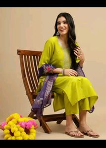 Heavy Work Women Kurta Sets All Size