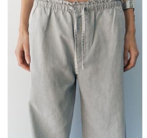 New One ZW COLLECTION LOOSE FIT LOW-RISE JEANS