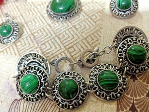 Emrald Green Modern Jewellery Set 💚