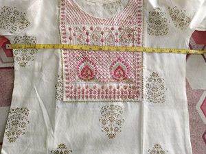 Elegant White Printed Kurta