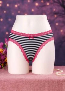 🇳🇿💫💗 Striped Panties with Pink Lace