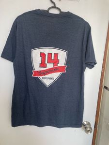 Men’s T-shirt (Size 40)