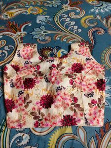 Sleevless Stitch Blouse