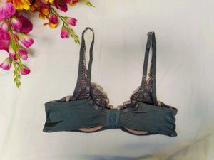 🇳🇿💫💗 Imported Elegant Black Lace Bra