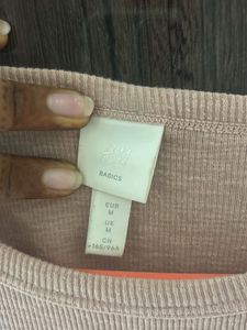 H&amp;M Casual Pink T-Shirt
