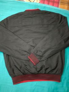 Wind Cheater V Neck Sweater With 3 Zipped Pockets