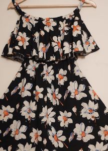 Summary knee length flower printed dress