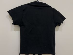 Black Ribbed Zip-Up Collared Top