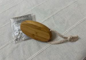 🆕Combo Face Powder &amp; Sweden Bamboo Nail brush