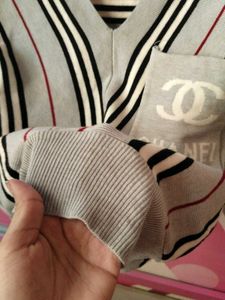 Aesthetic Pullover