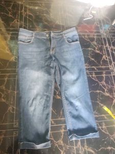 Kraus Jeans Women Blue Mid-Rise Slim Capri