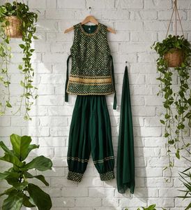 Girls Green Salwar Suit