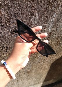 Sneaky Cat Eye Sunglasses